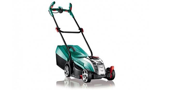 Segadeira de grama elétrica Bosch Rotak 32 LI