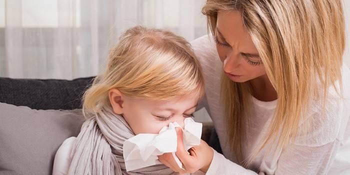 Naso che cola in un bambino