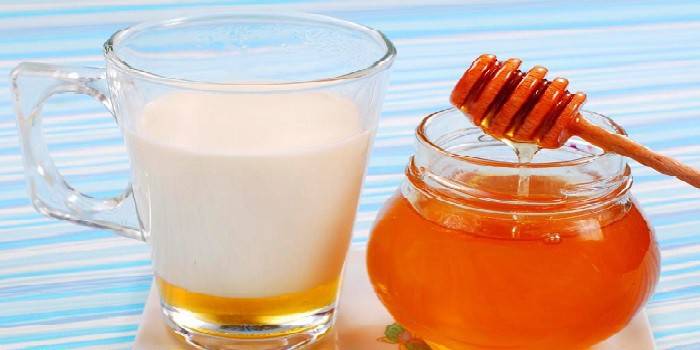 Mật ong cho một thức uống ngon
