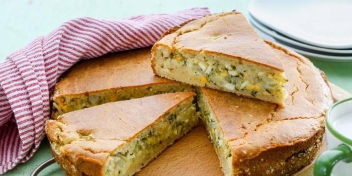 Mehrkochte Torte mit Kohl und Ei