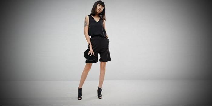 Το εκτεταμένο μοντέλο της ASOS - η επιλογή της πραγματικής fashionistas