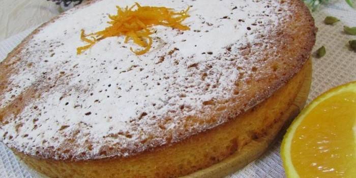 Kefir ve irmik sünger kek