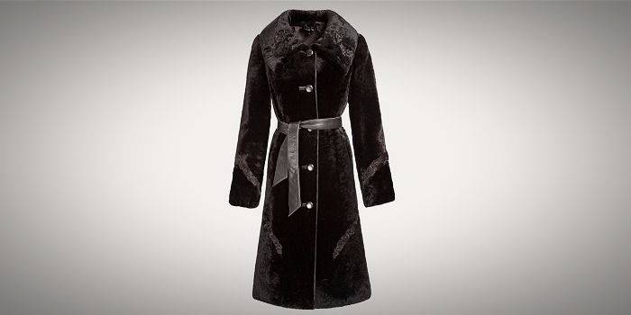 Manteau léger en fourrure de mouton avec ceinture en cuir