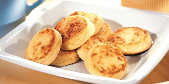 Pastissos de quallada en un plat