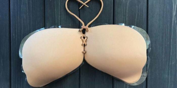 Soutien-gorge en silicone beige
