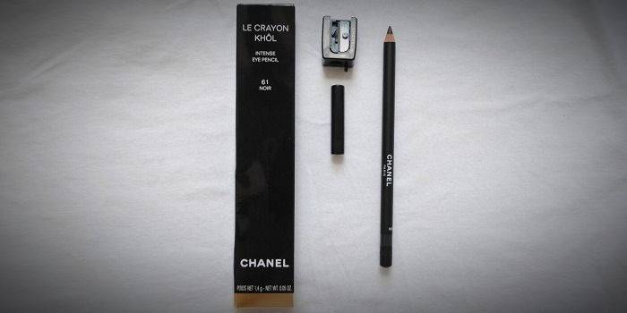 A Chanel hegyezővel szilárd