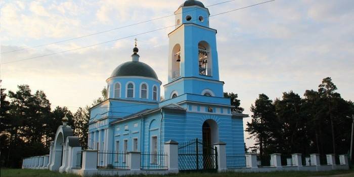 Црква Блажене Дјевице Марије у Дмитровима