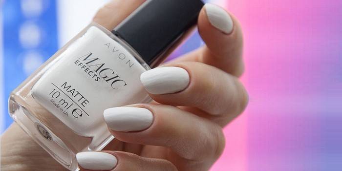 Λευκό από την Avon