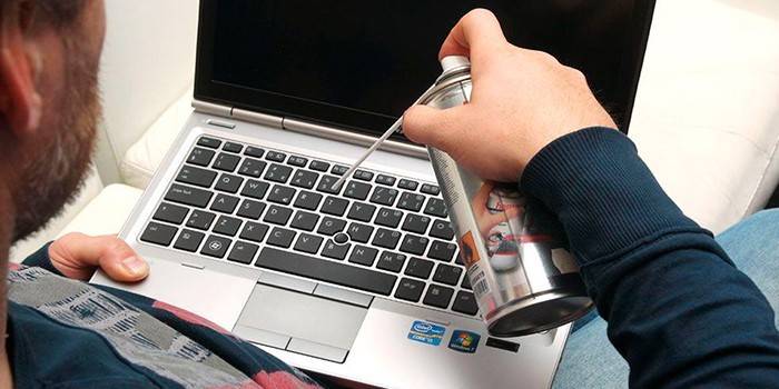 Paglinis ng keyboard