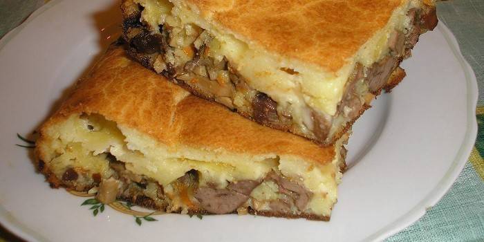 Pastel de relleno de carne