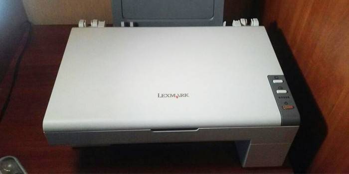 Alt-i-én Lexmark X2350