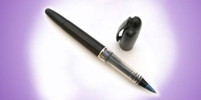 قلم بقلم بلاستيك Pentel Tradio Stylo