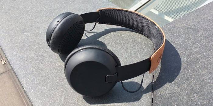 On-ear trådløse hovedtelefoner