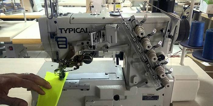 Industrial Sewing Machine