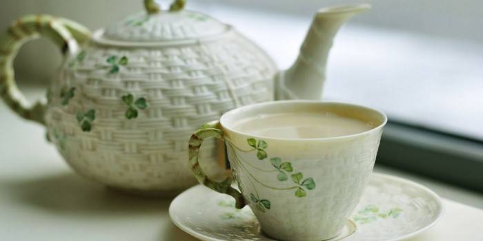 Trà xanh với sữa