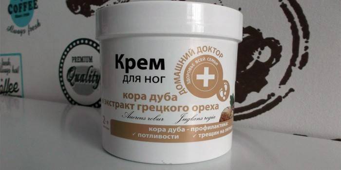 Crema con estratto di noci