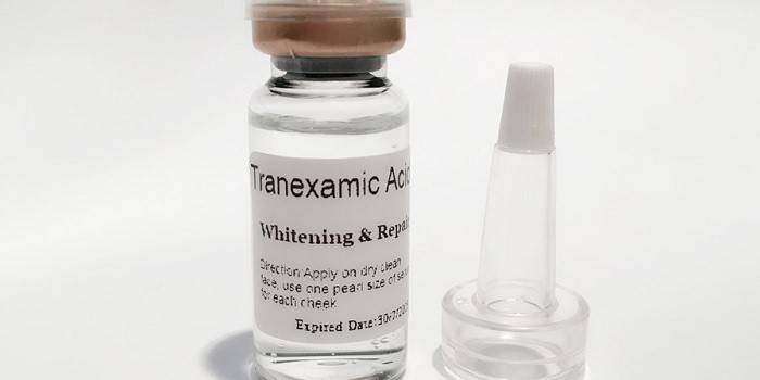 Tranexamic acid i hetteglass