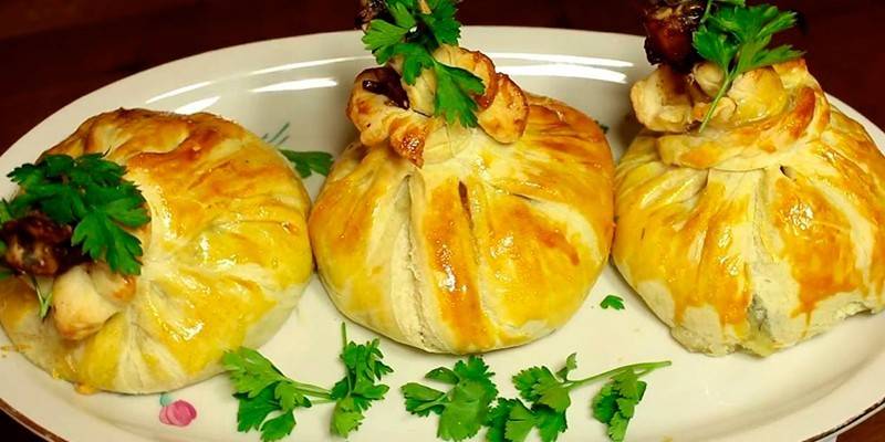 Chicken legs in potato dough