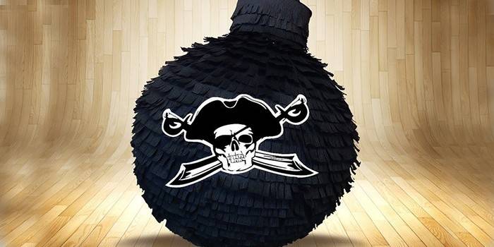 Cannonball pinata merirosvo-symbolilla