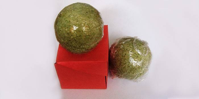 Due bombe da bagno alla menta