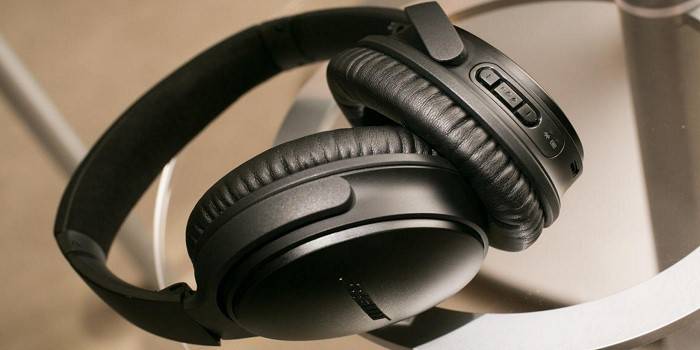 Bose QuietComfort 35 trådløse hovedtelefoner