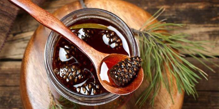 Zapfen in Sirup