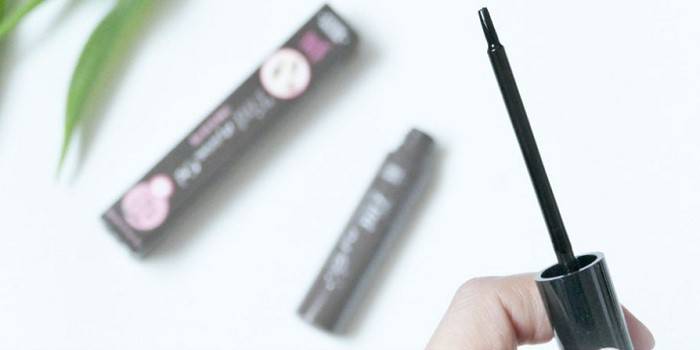 Четка за оцветяване за вежди от гел Tint My Brows