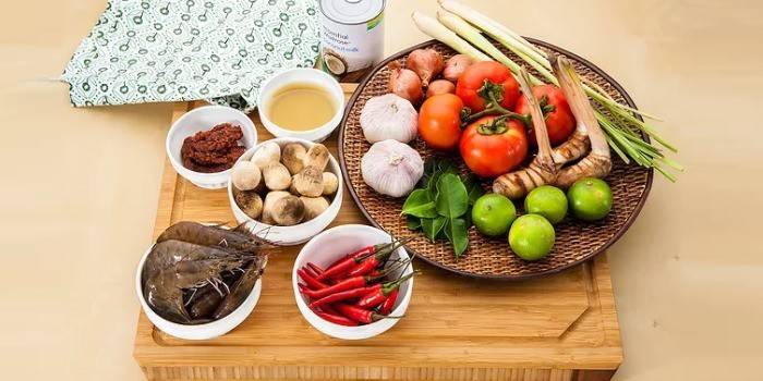 Sastāvdaļas taizemiešu Tom Yum zupa