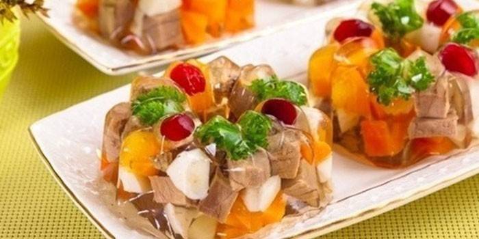 Gelatina de carne con arándanos