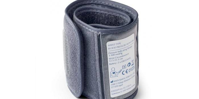 No pulso de Nissei Cuff WS-1011