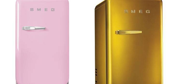 Deux modèles Smeg FAB5RPK de couleurs différentes