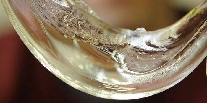 Caratteristiche del vetro liquido