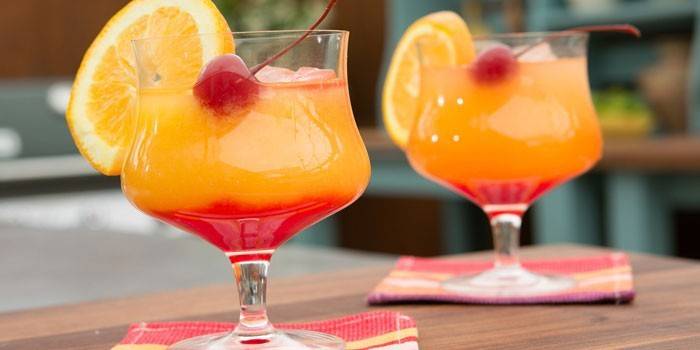 Tequila Sunrise Cocktail