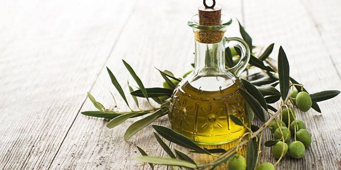 Huile d'olive pour champignon pied