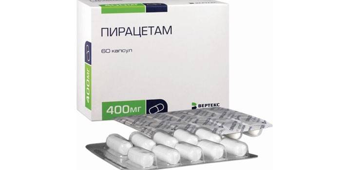 Piracetamo kapsulės pakuotėje