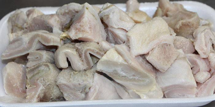 Callos de res pelados