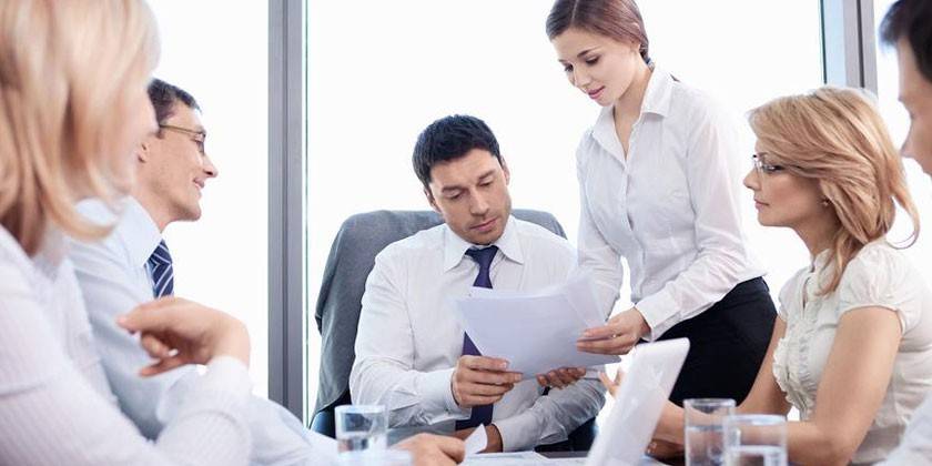 الناس في الاجتماع
