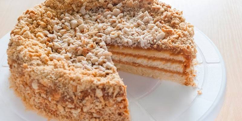 Với sữa đặc và các loại hạt