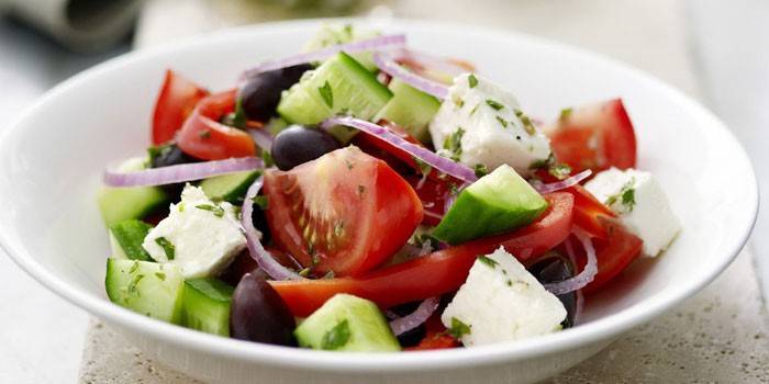 Salad Hy Lạp với fetaxa