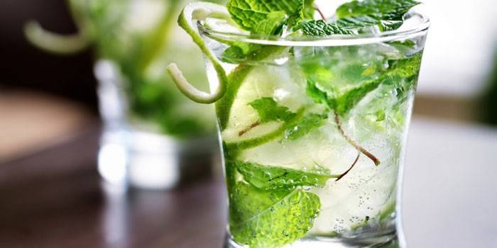 Với rượu gin và vôi