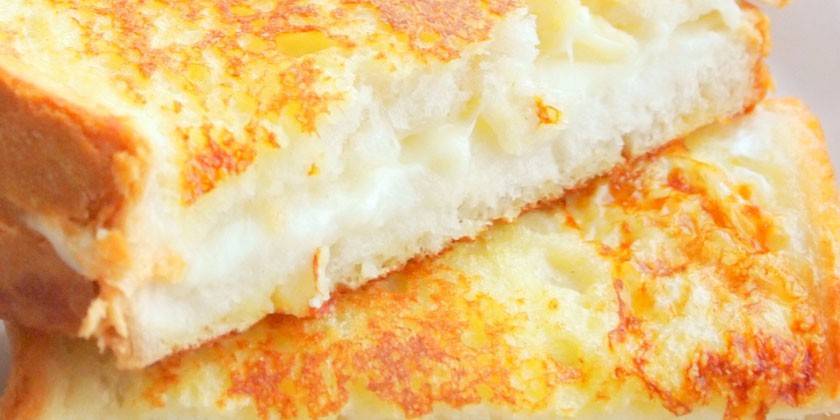 Mozzarella kullanarak